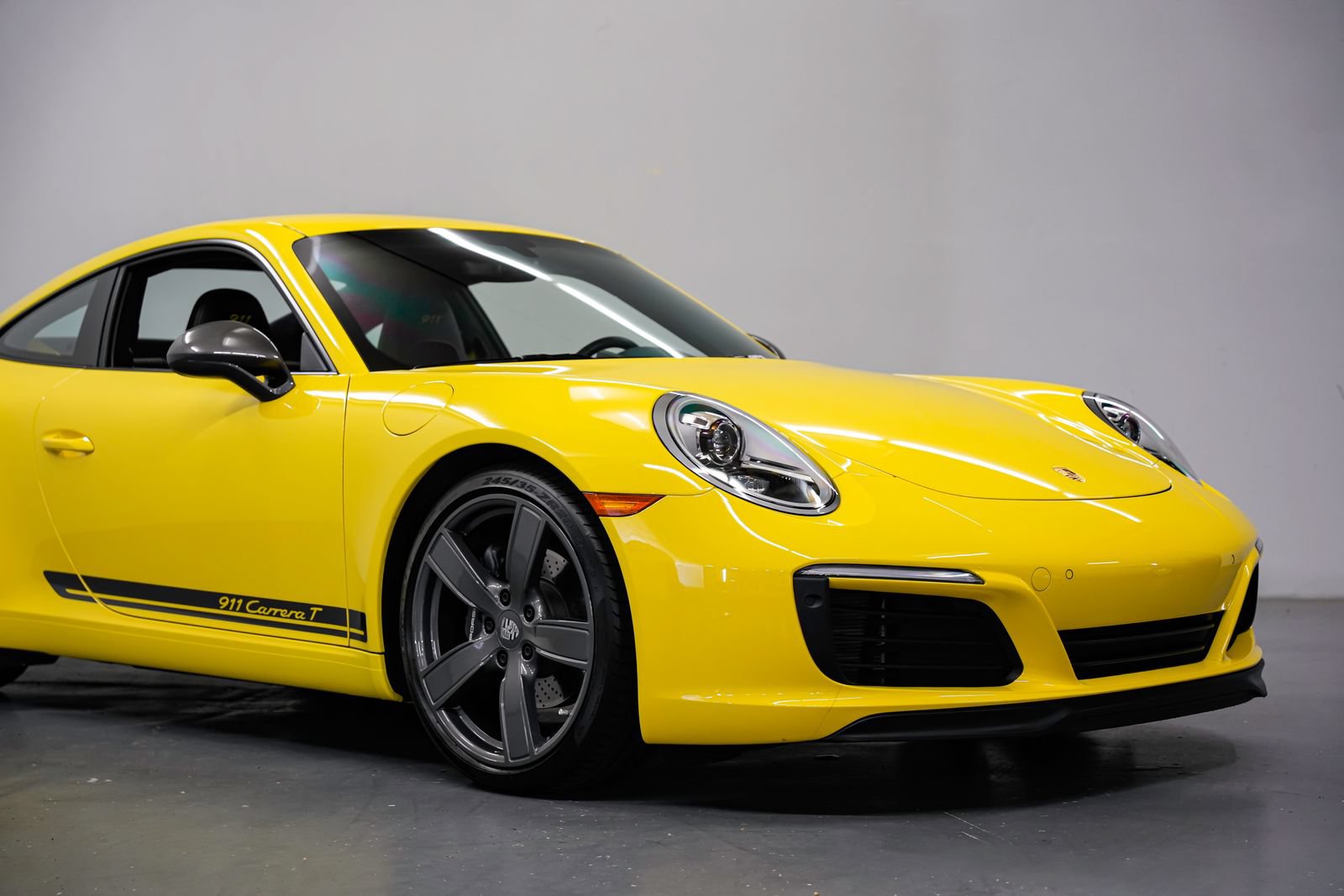 Used 2018 Porsche 911 Carrera T RWD image 40