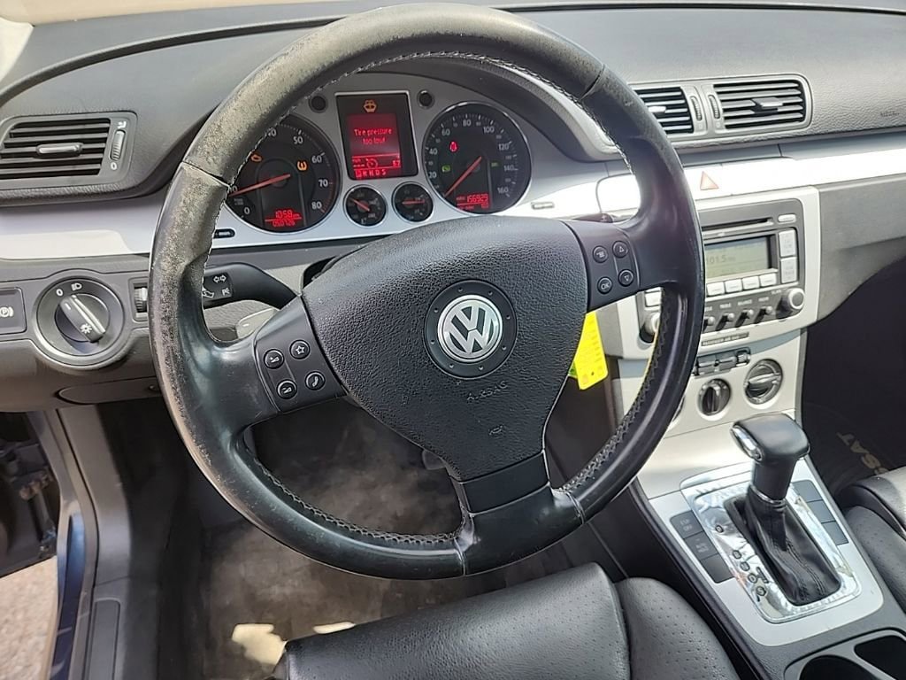Used 2008 Volkswagen Passat Komfort FWD image 9