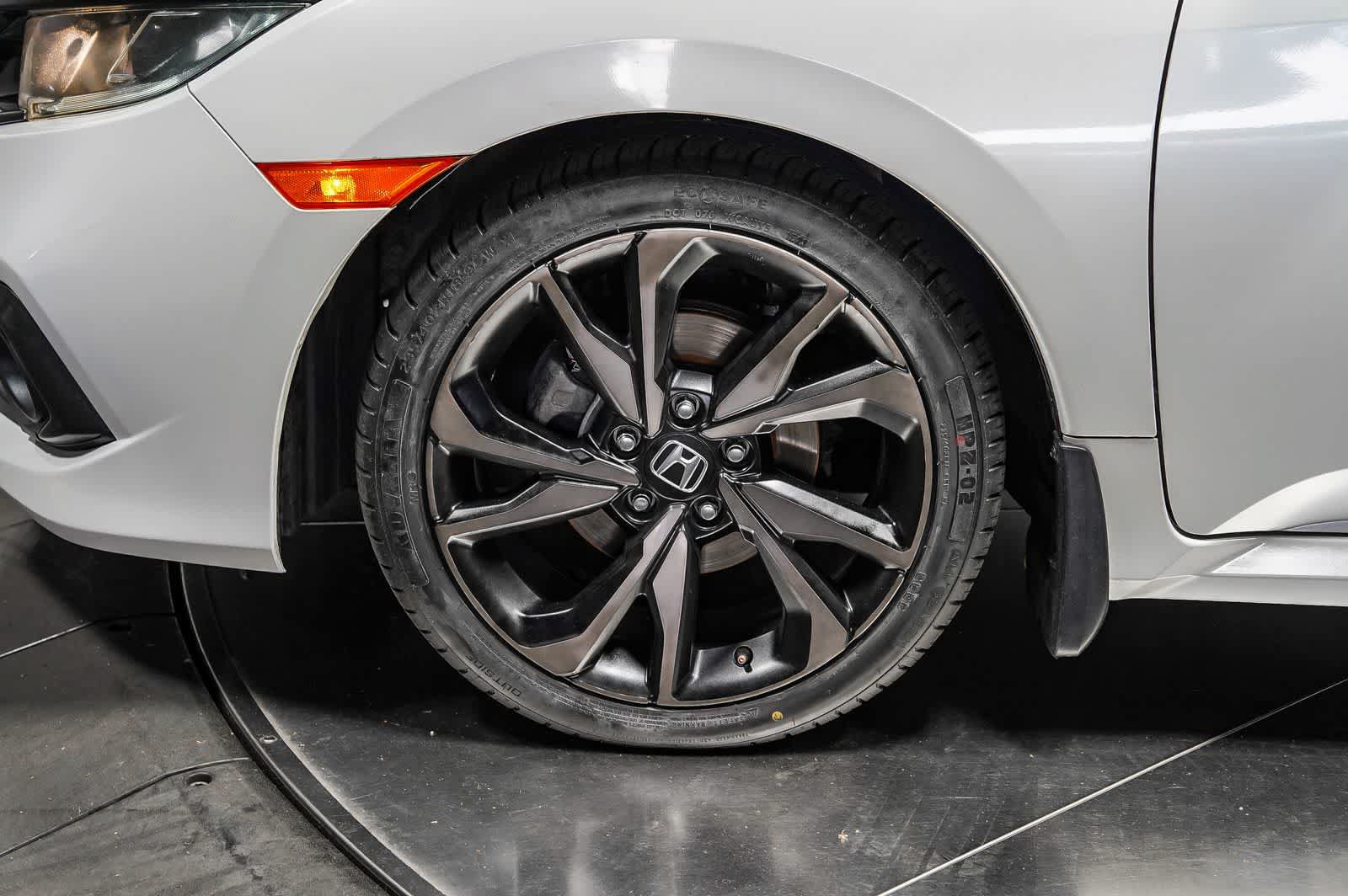 Used 2020 Honda Civic Sport image 9