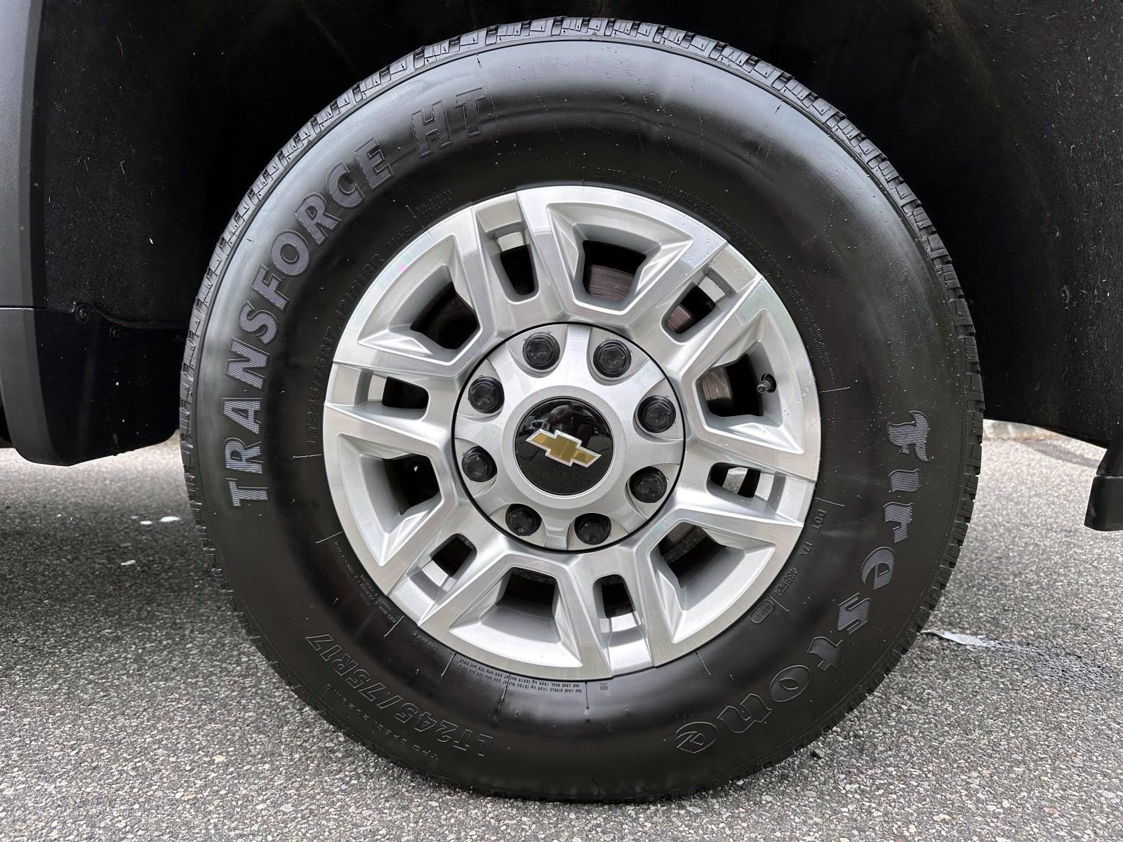 Used 2026 Chevrolet Silverado 2500 LT AWD/4WD image 6
