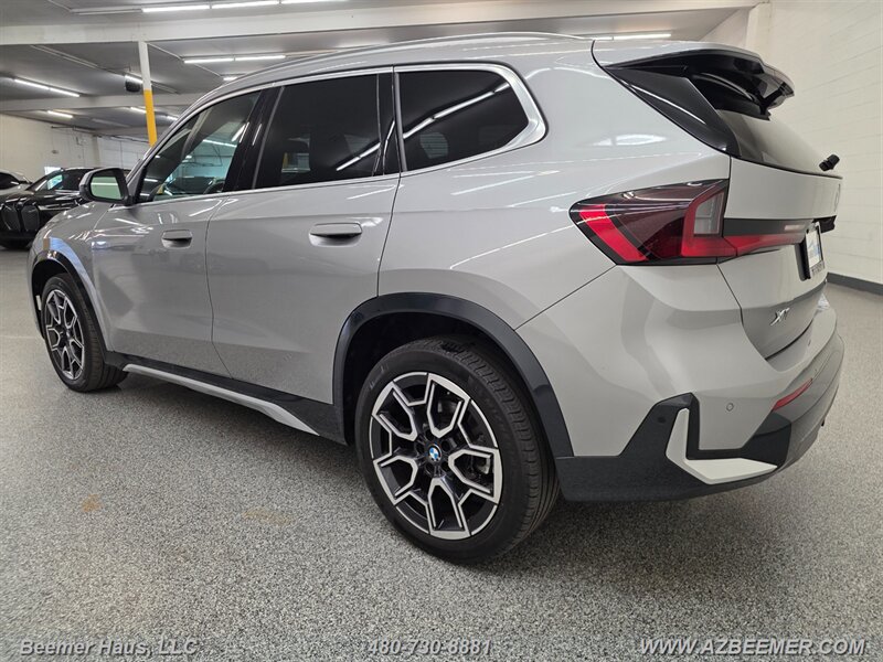 Used 2023 BMW X1 xDrive28i w/ Convenience Package AWD/4WD image 5