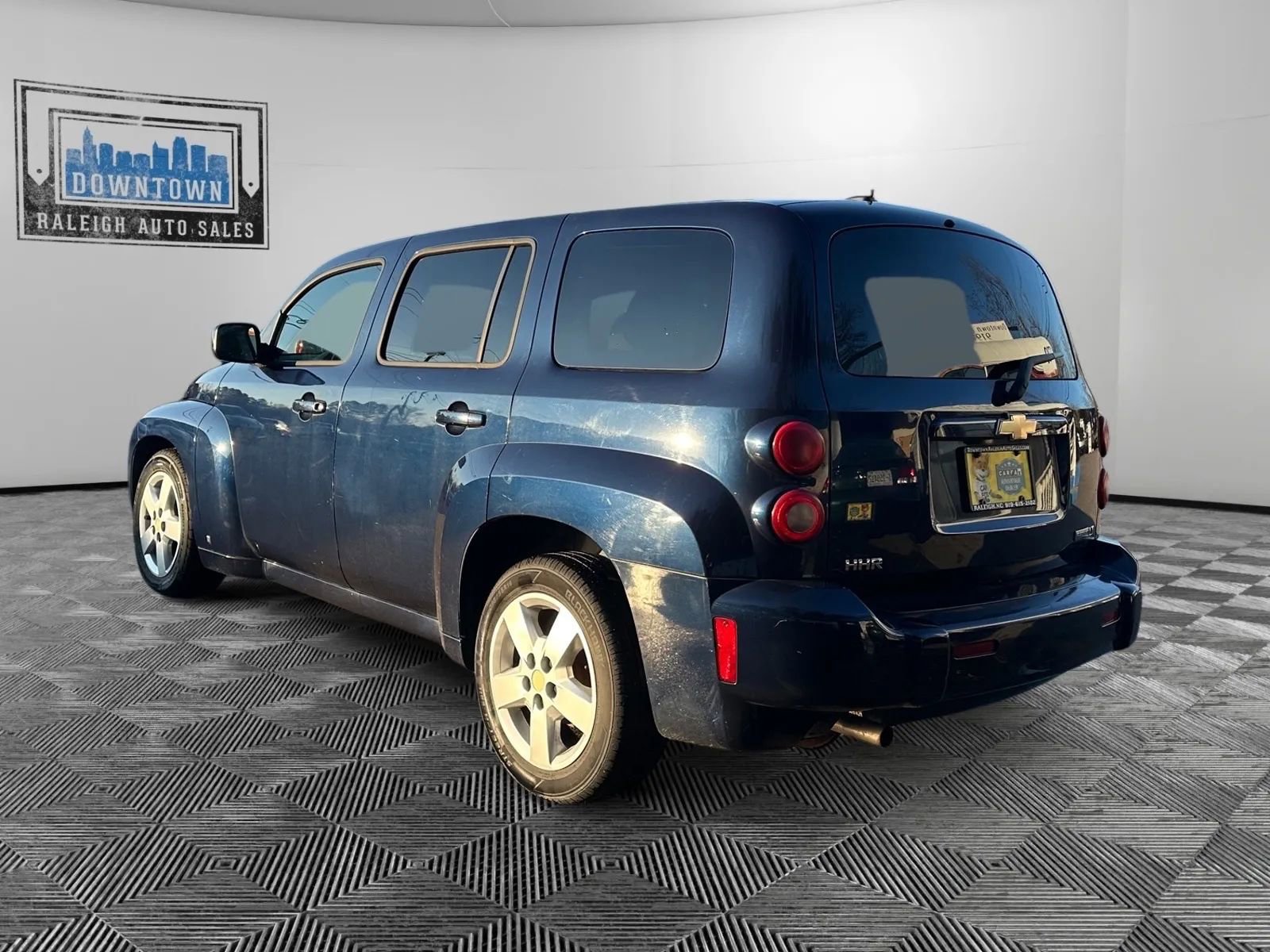 Used 2010 Chevrolet HHR LT image 8