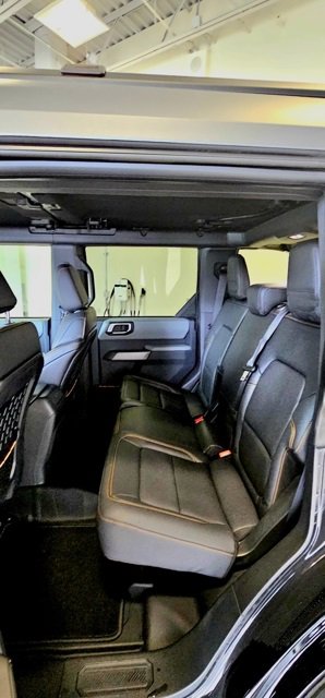 Used 2023 Ford Bronco Badlands image 15