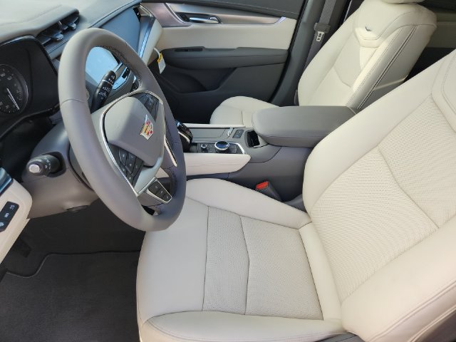 New 2026 Cadillac XT5 Premium Luxury w/ Driver Assist Package AWD/4WD image 10