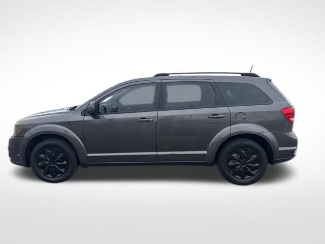Used 2018 Dodge Journey SXT image 2