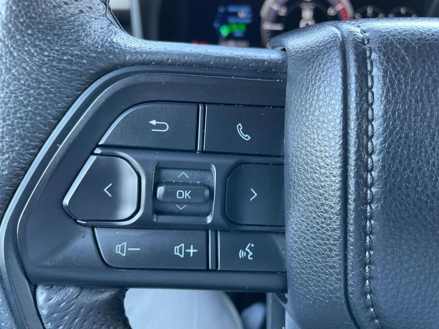 Certified 2025 Toyota Sequoia TRD Pro AWD/4WD image 29