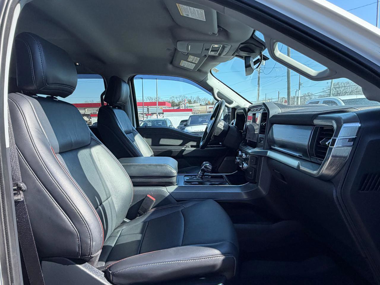 Used 2021 Ford F150 Lariat image 23