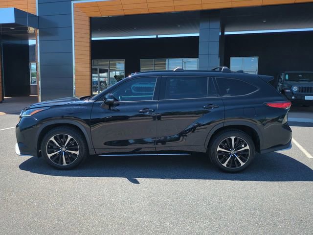 Used 2021 Toyota Highlander XSE FWD image 7