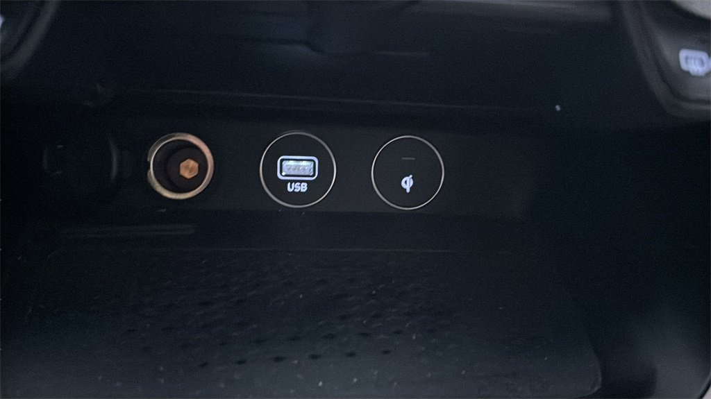 Used 2023 Genesis G70 2.0T w/ Sport Prestige Package image 30