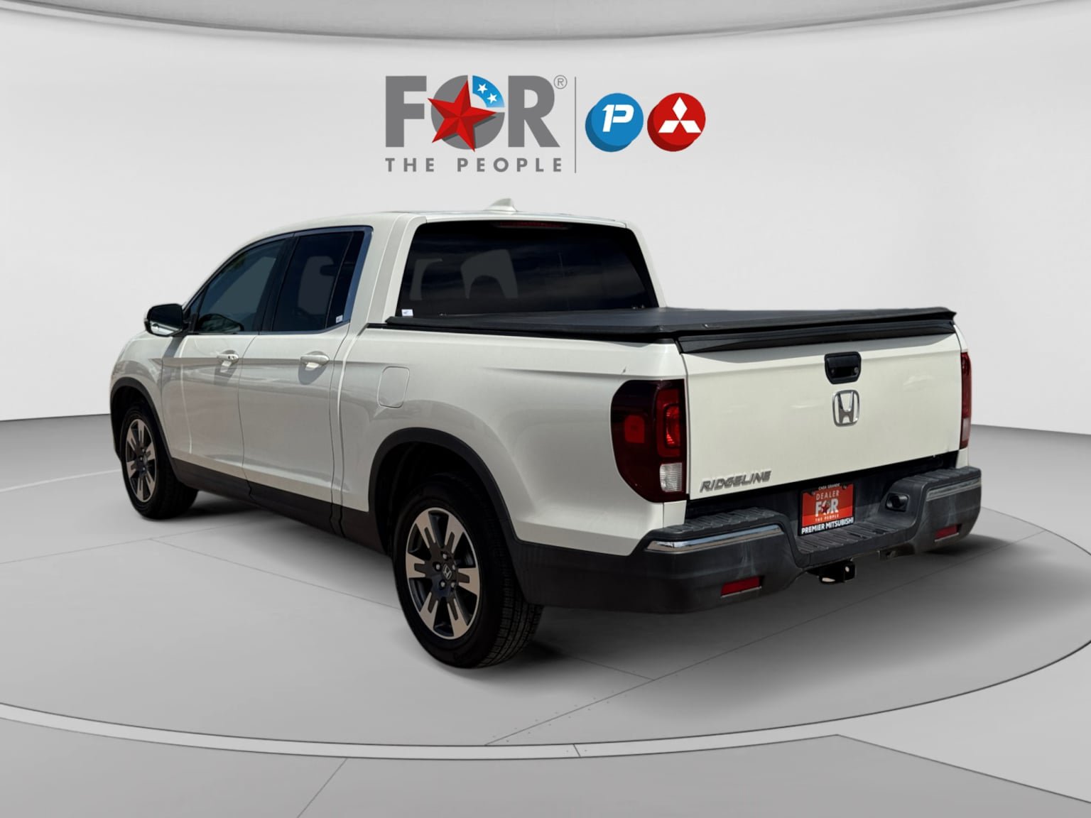 Used 2017 Honda Ridgeline RTL-T image 3