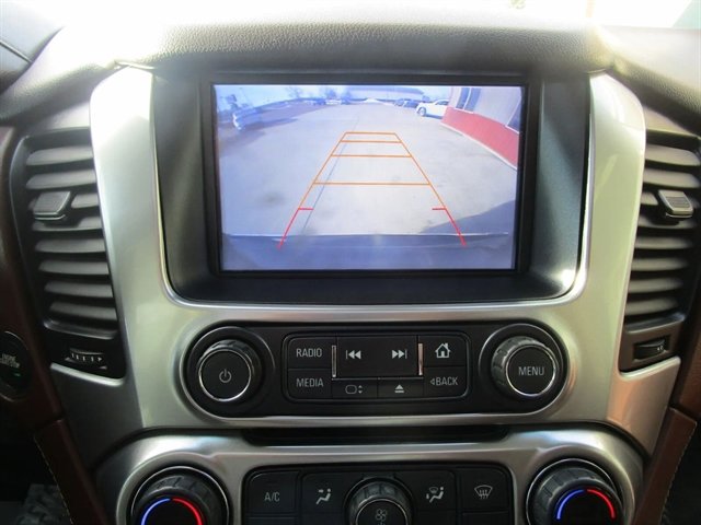 Used 2017 Chevrolet Suburban Premier AWD/4WD image 19