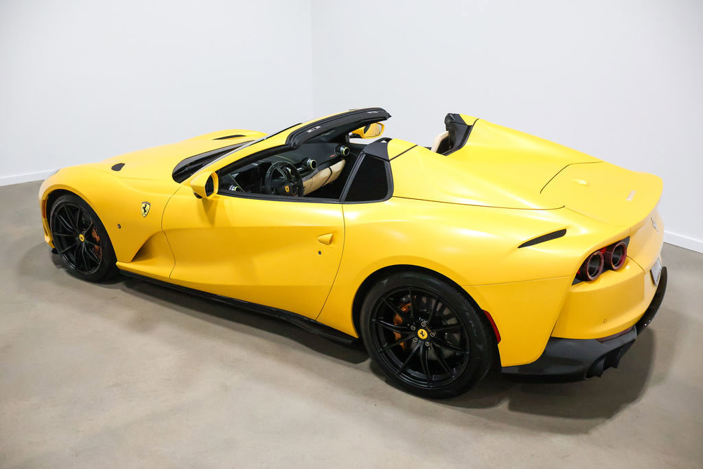 Used 2022 Ferrari 812 GTS image 21