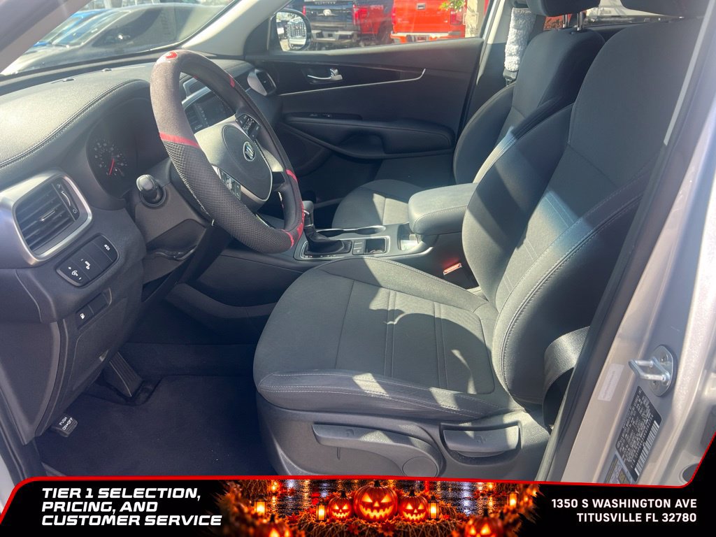 Used 2019 Kia Sorento FWD image 4