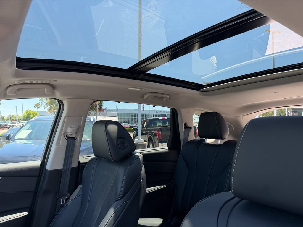 Certified 2025 Acura MDX FWD w/ Technology Package image 24