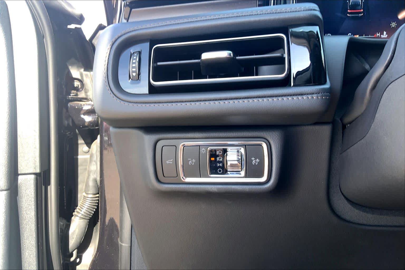 New 2026 Lincoln Aviator Reserve AWD/4WD image 20