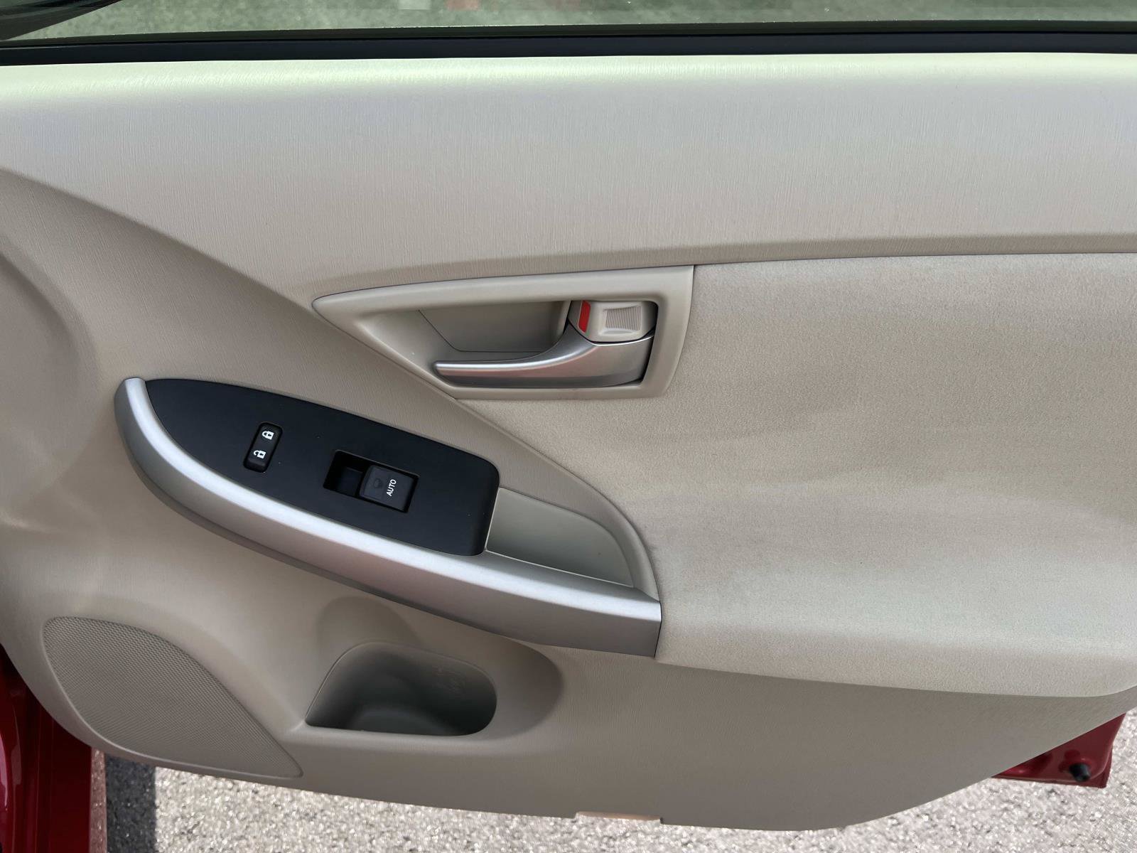 Used 2012 Toyota Prius Three FWD image 14