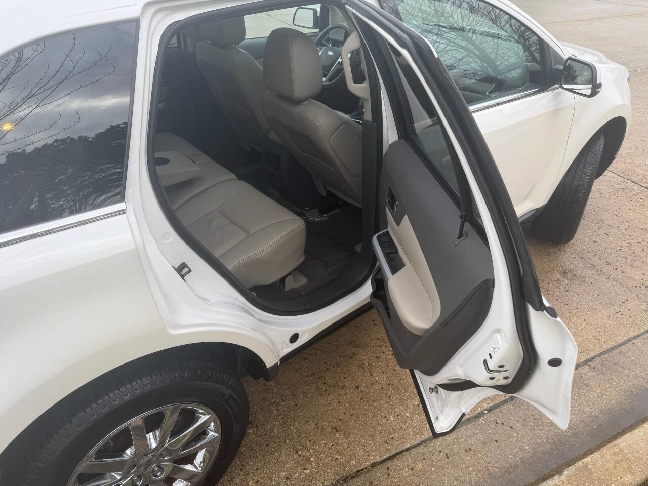 Used 2013 Ford Edge Limited image 30