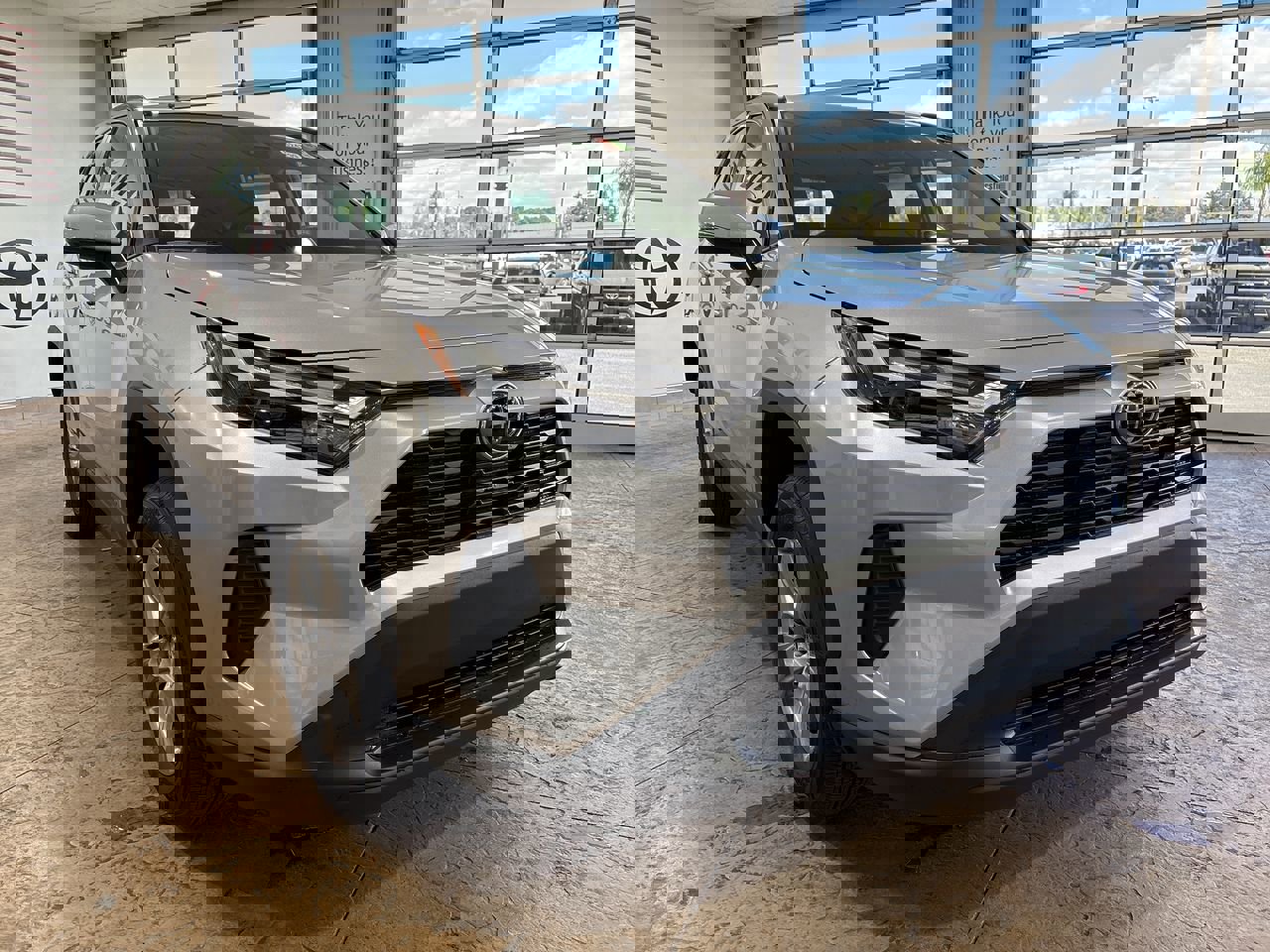 Certified 2025 Toyota RAV4 XLE image 4