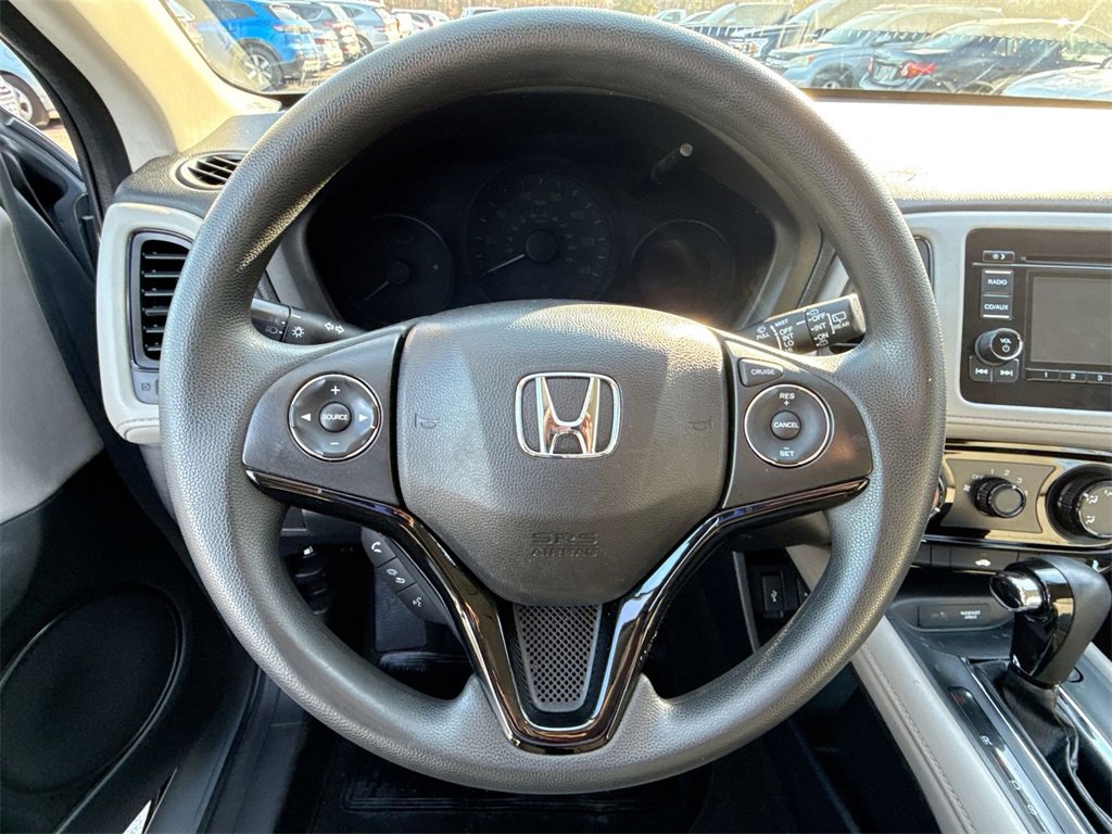 Used 2018 Honda HR-V LX image 11