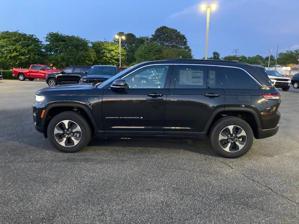New 2024 Jeep Grand Cherokee Limited 4xe w/ Luxury Tech Group II AWD/4WD video 2