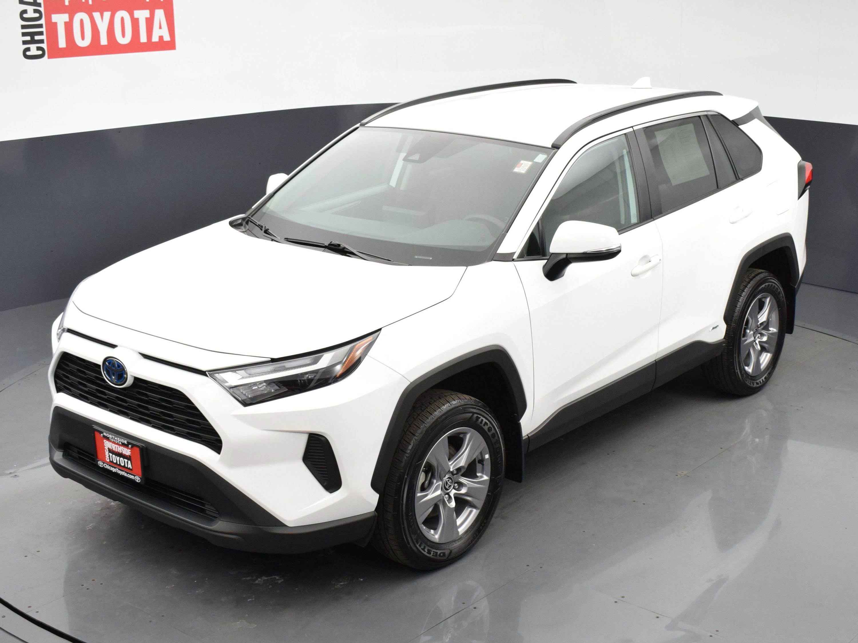 Used 2022 Toyota RAV4 XLE image 23
