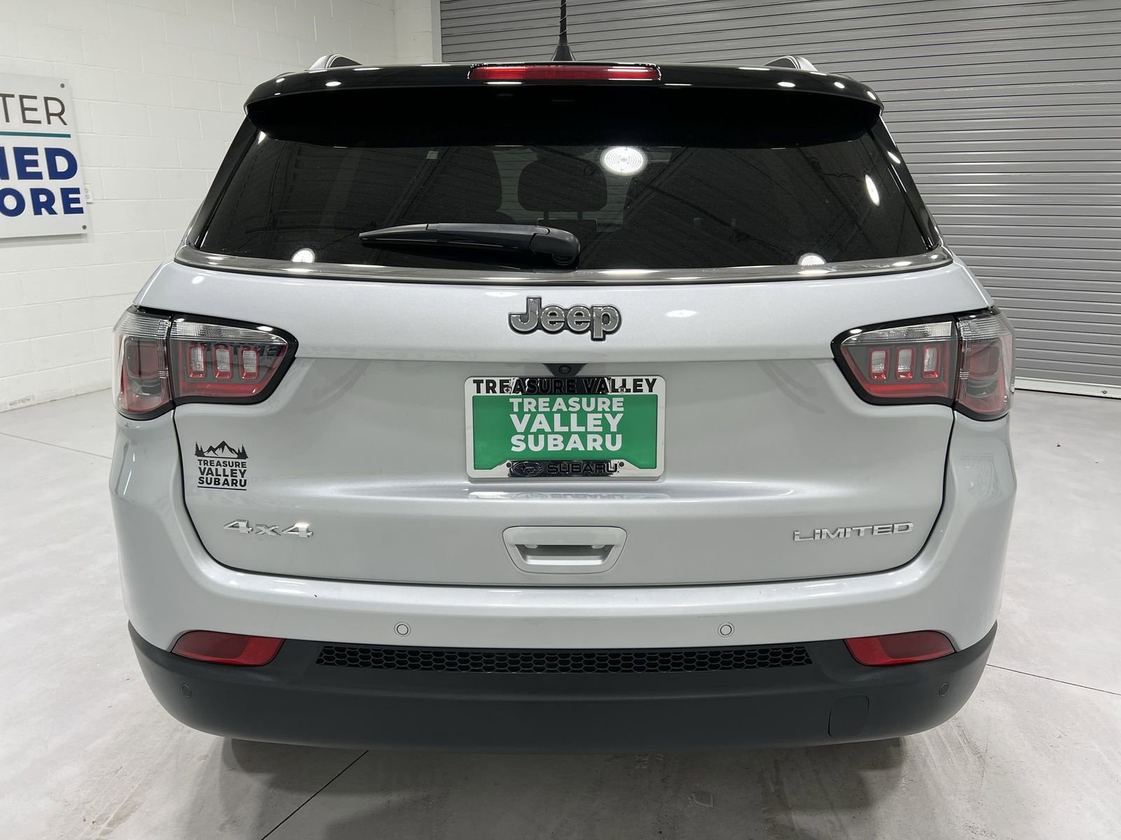 Used 2025 Jeep Compass Limited image 7