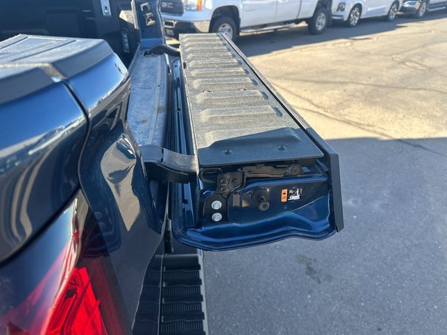 Used 2023 GMC Sierra 3500 AT4 w/ AT4 Preferred Package image 16