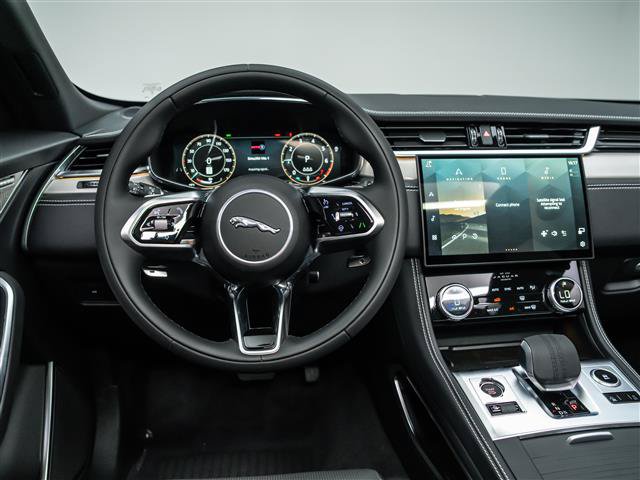 New 2026 Jaguar F-PACE R-Dynamic S AWD/4WD image 19