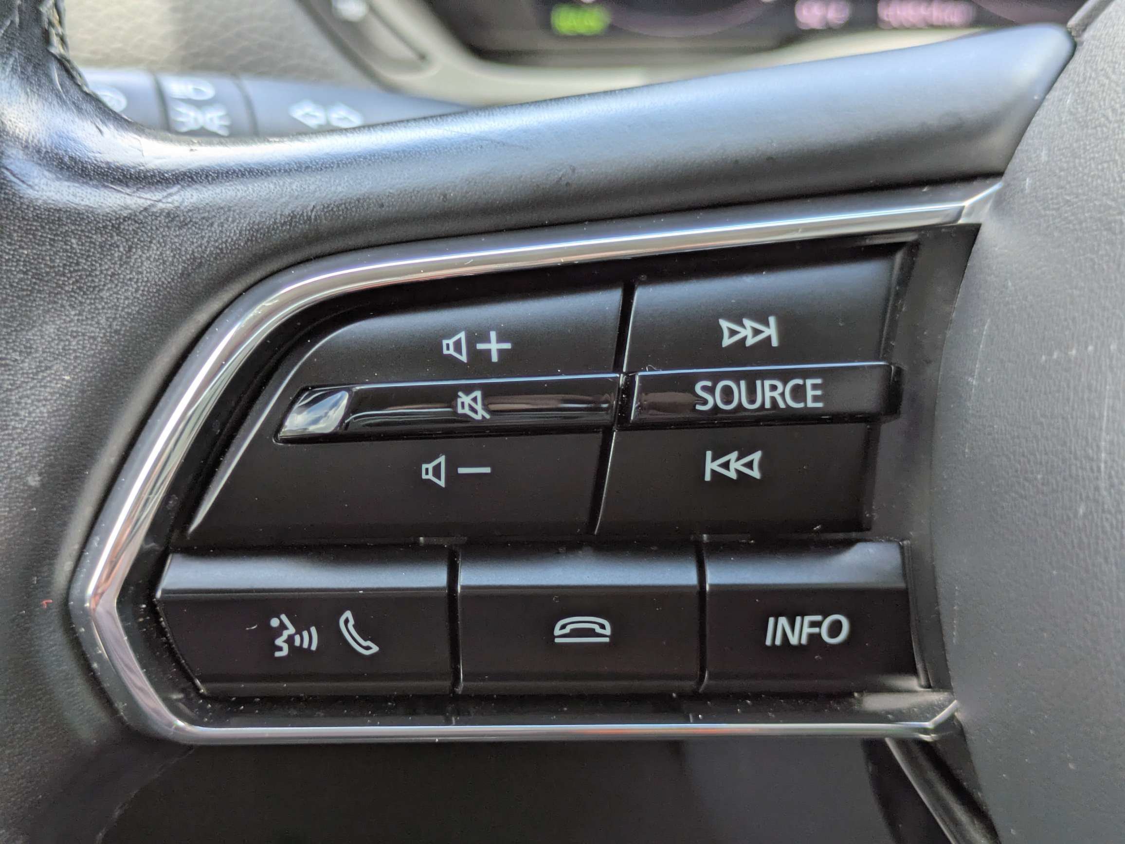 Used 2024 MAZDA CX-90 Plug-In Hybrid w/ Premium Pkg AWD/4WD image 18