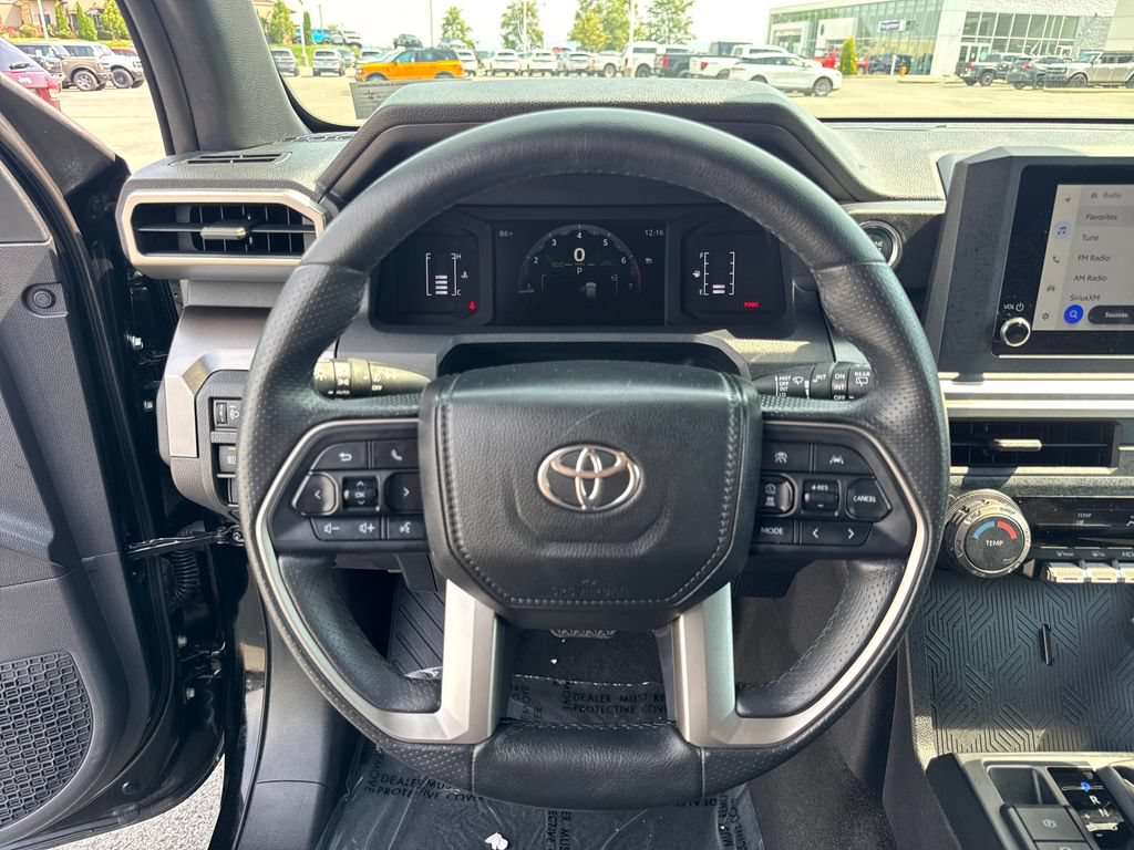Used 2026 Toyota 4Runner SR5 AWD/4WD image 31