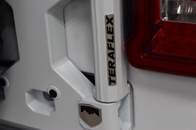 Used 2024 Jeep Wrangler Sahara w/ Safety Group image 21