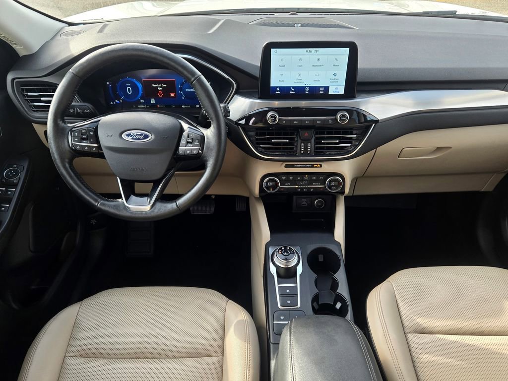 Used 2021 Ford Escape Titanium image 28