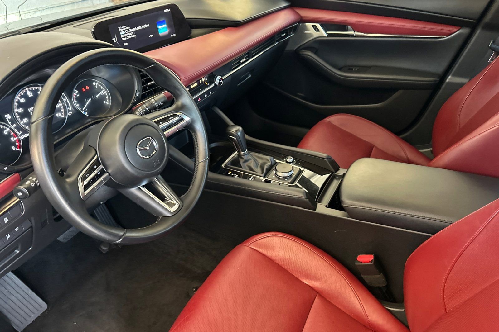 Used 2022 MAZDA MAZDA3 s FWD image 10