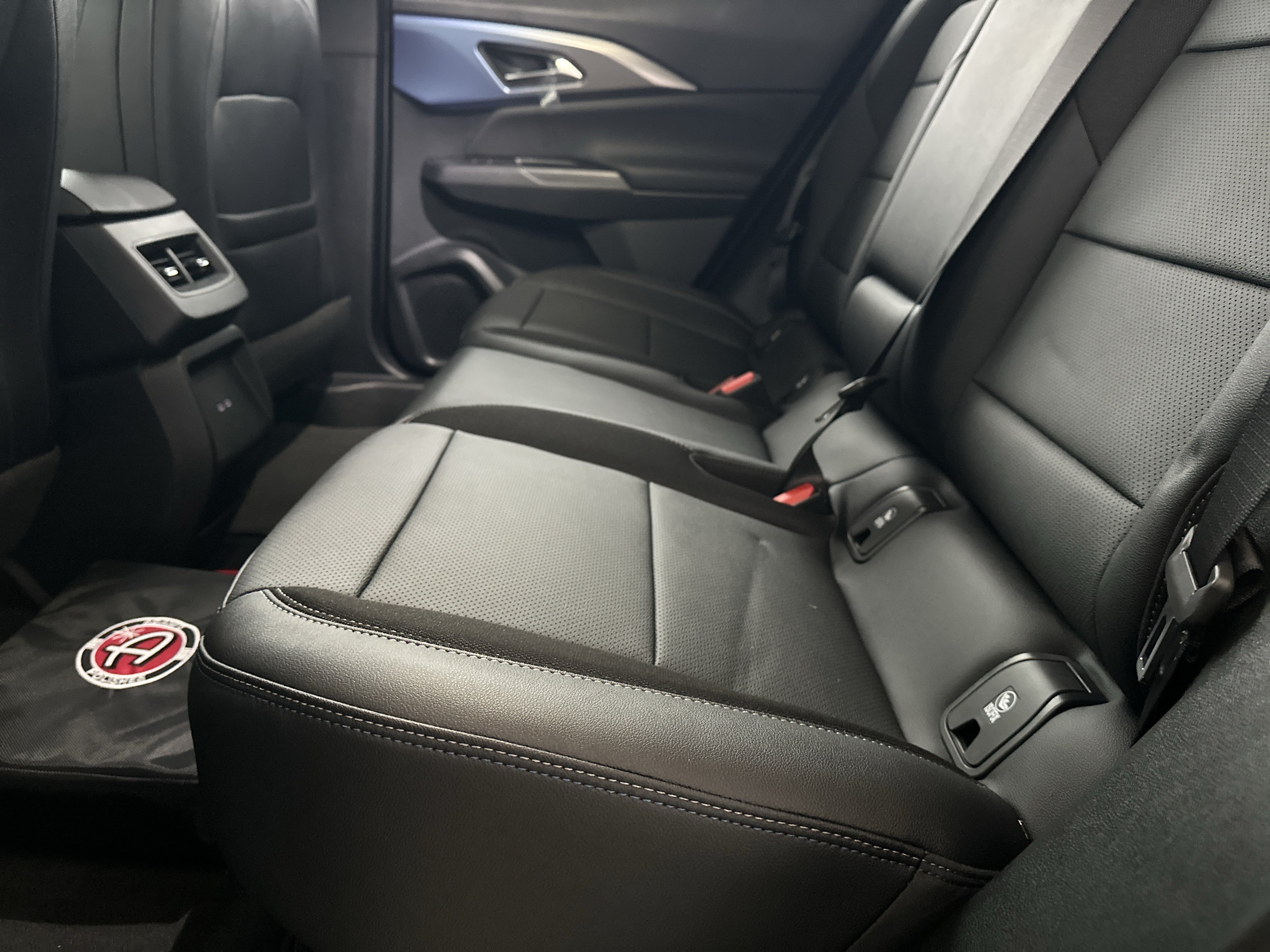 New 2026 Chevrolet Equinox EV LT AWD/4WD image 22