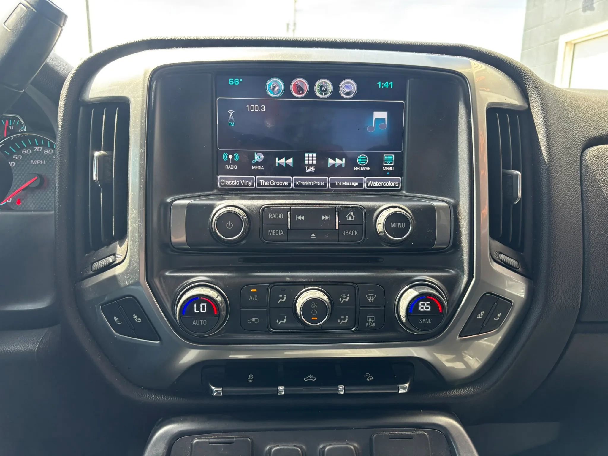 Used 2016 Chevrolet Silverado 1500 LT w/ All Star Edition AWD/4WD image 24