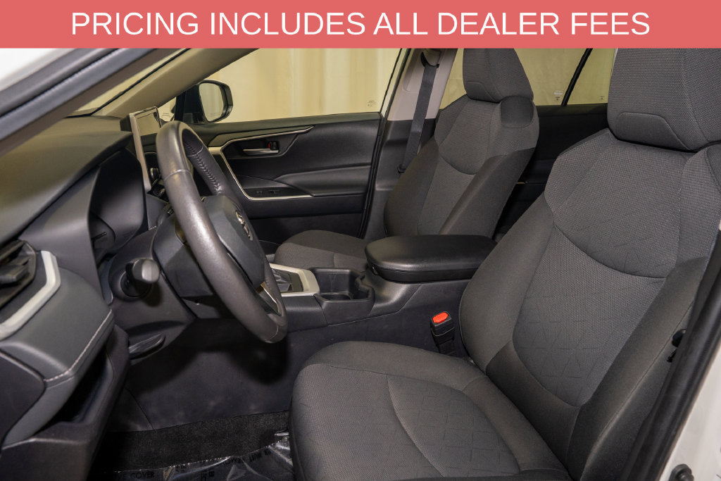 Used 2025 Toyota RAV4 XLE w/ Weather Package AWD/4WD image 10