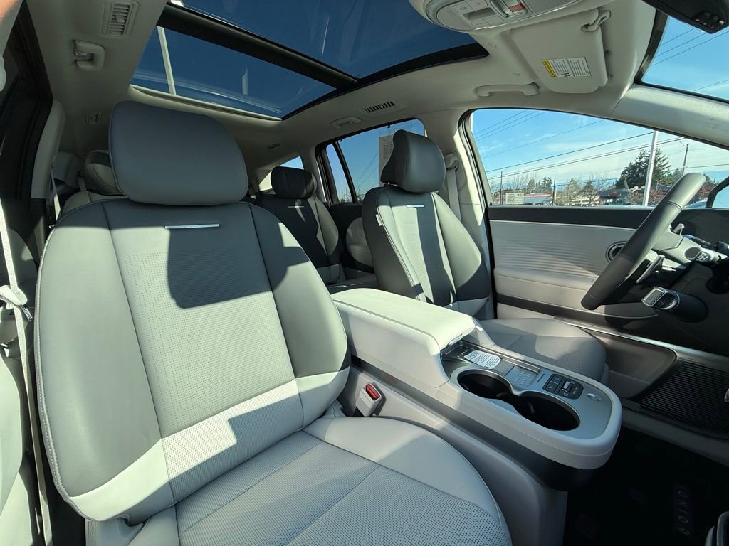 Certified 2026 Hyundai Ioniq 9 Limited w/ Tow & Go Package image 24