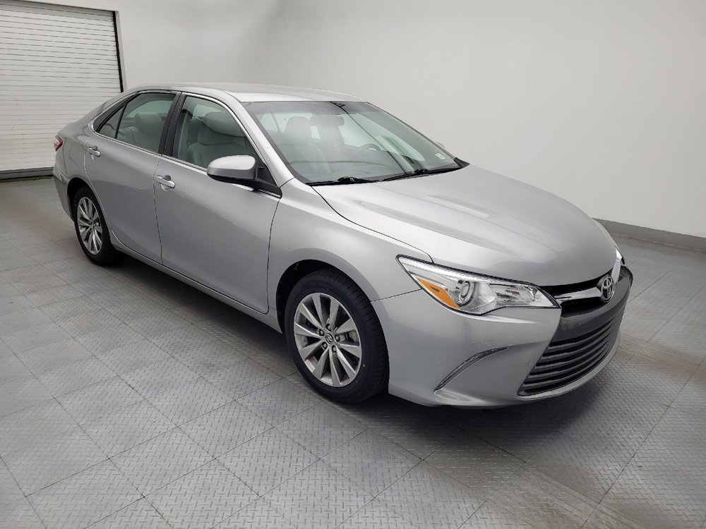 Used 2016 Toyota Camry XLE FWD image 11