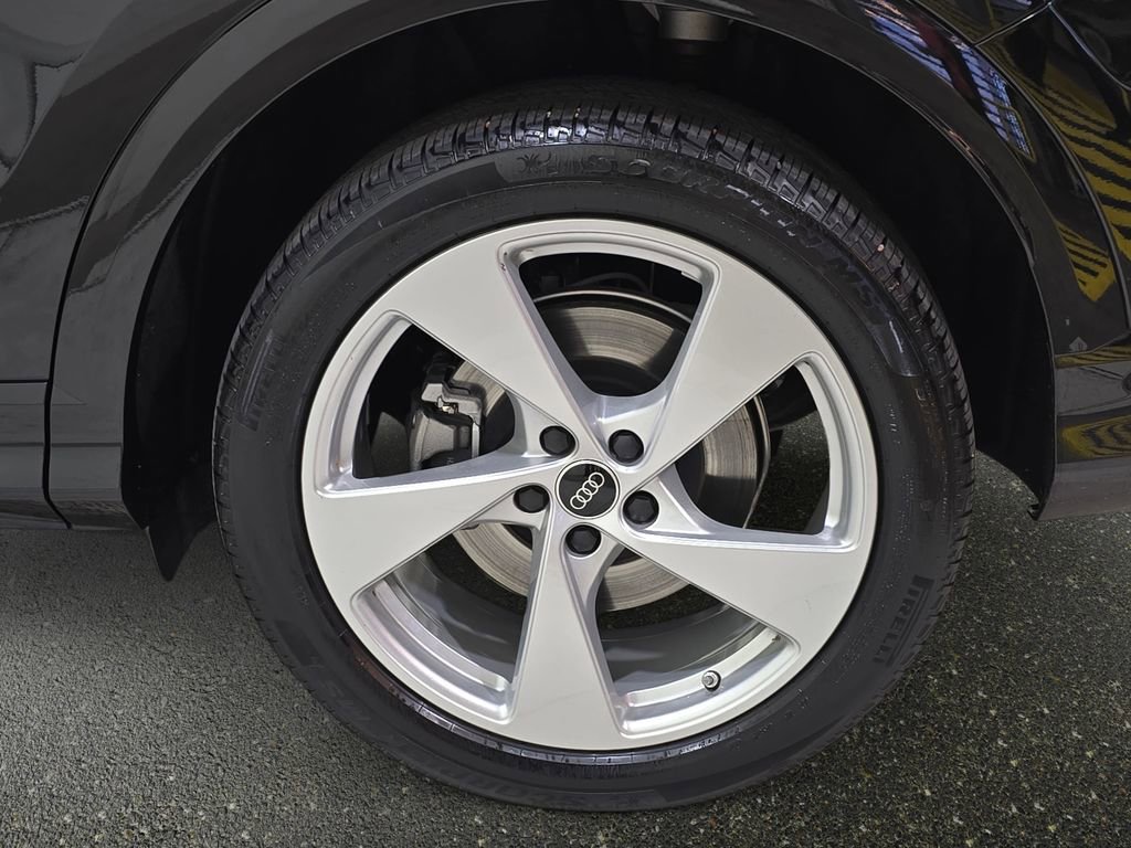 Used 2025 Audi Q5 Prestige image 36