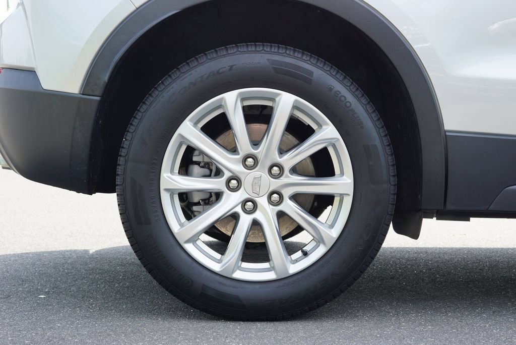 Used 2022 Cadillac XT4 Luxury w/ Cold Weather Package FWD image 14