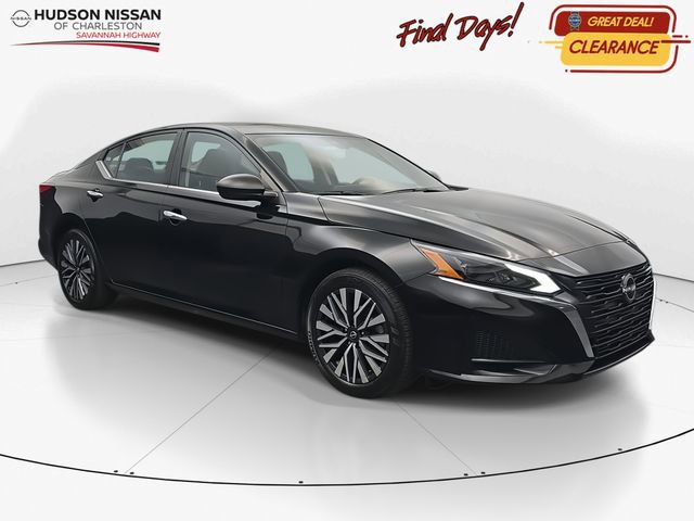 Used 2024 Nissan Altima 2.5 SV
