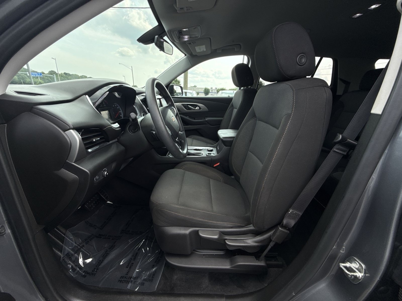 Used 2019 Chevrolet Traverse LS FWD image 13