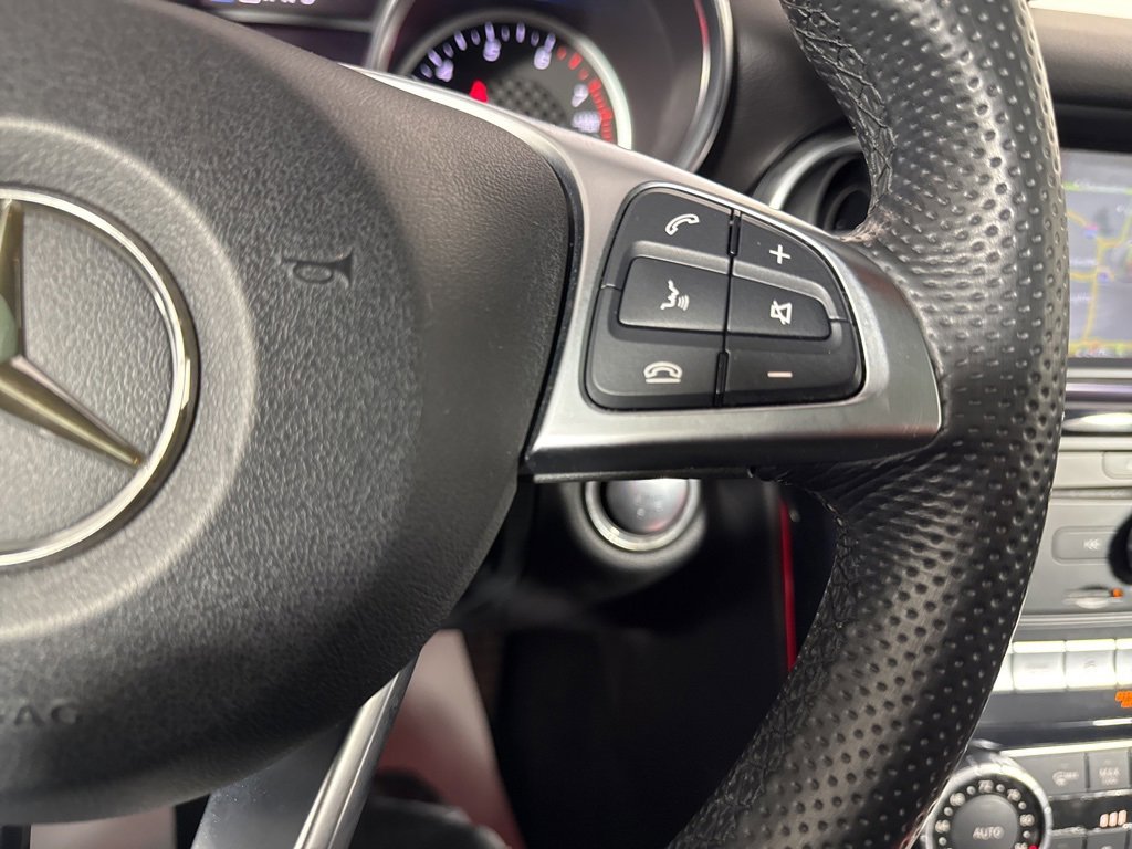 Used 2020 Mercedes-Benz SLC 300 image 33