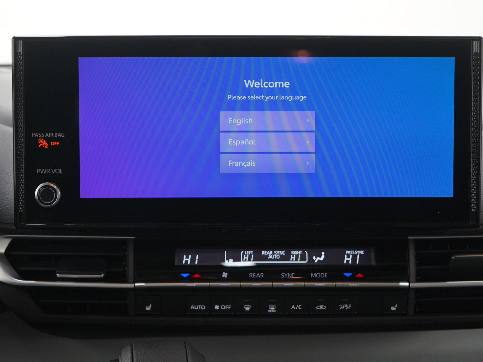 Used 2025 Toyota Sienna XLE image 19