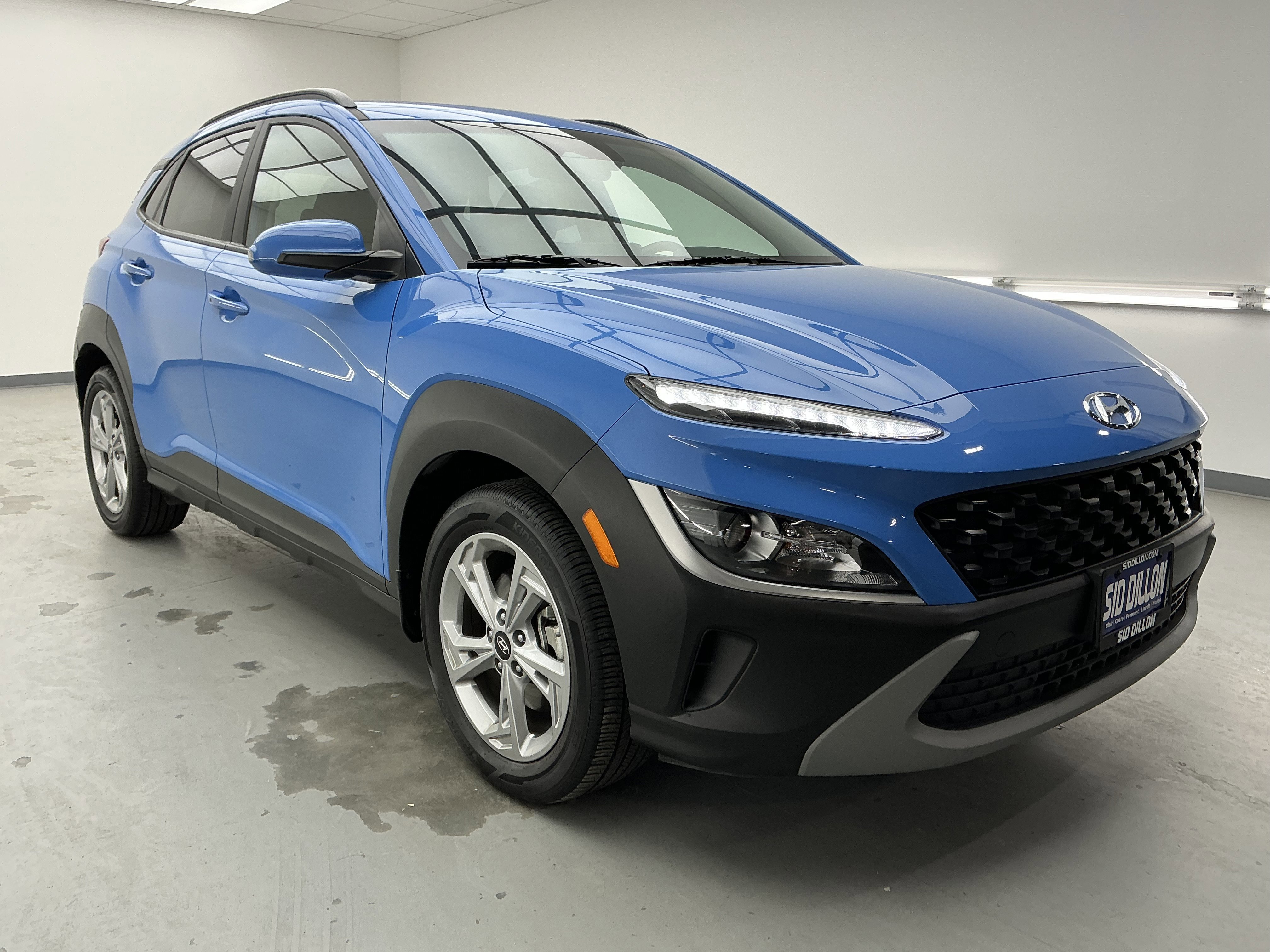 Used 2023 Hyundai Kona SEL image 3