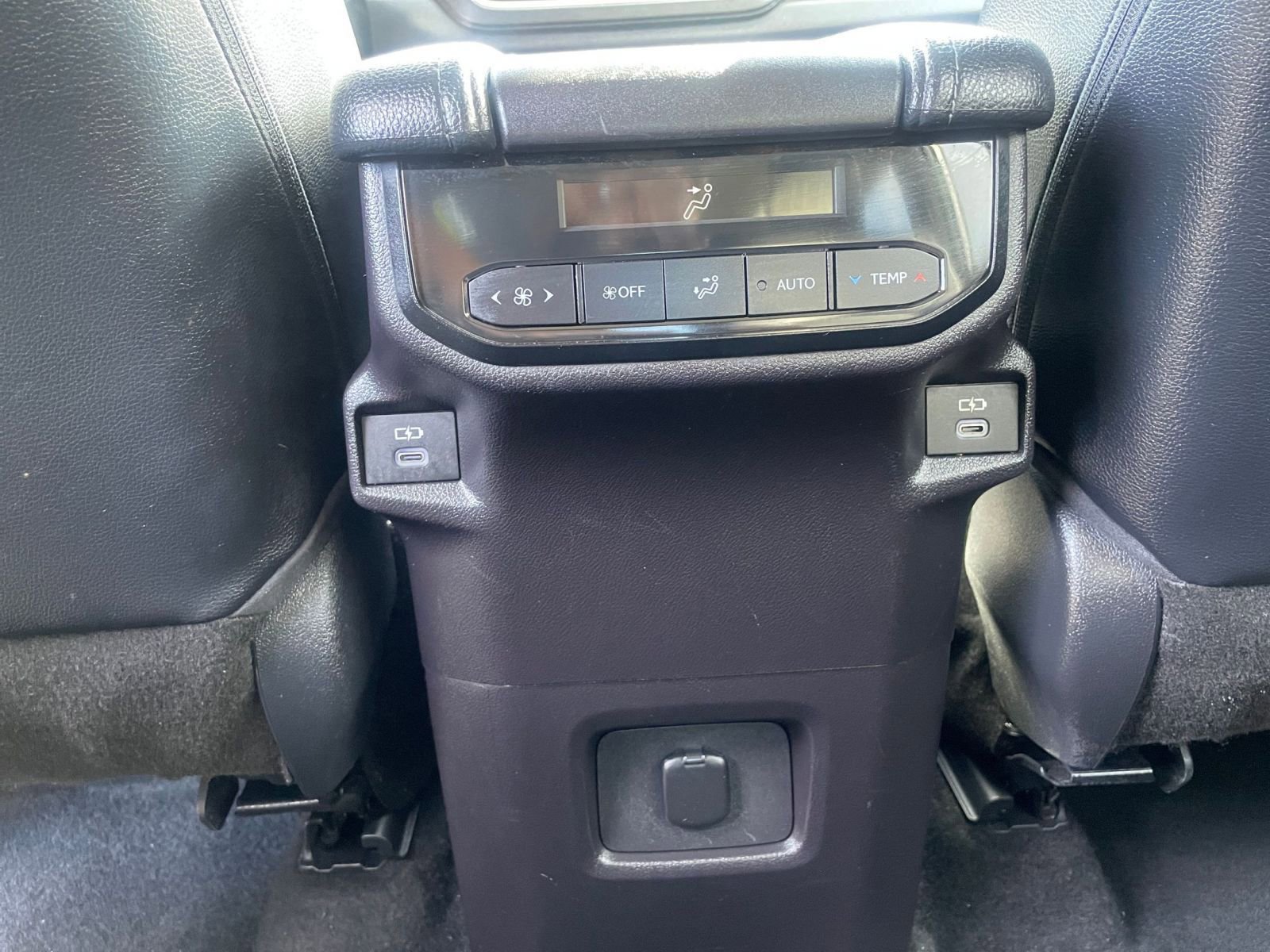 Used 2025 Toyota Grand Highlander FWD image 24