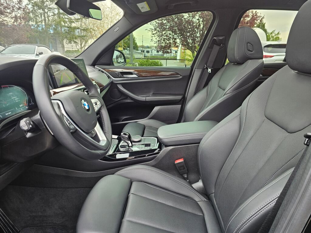 Used 2024 BMW X3 xDrive30i w/ Premium Essential Package image 24