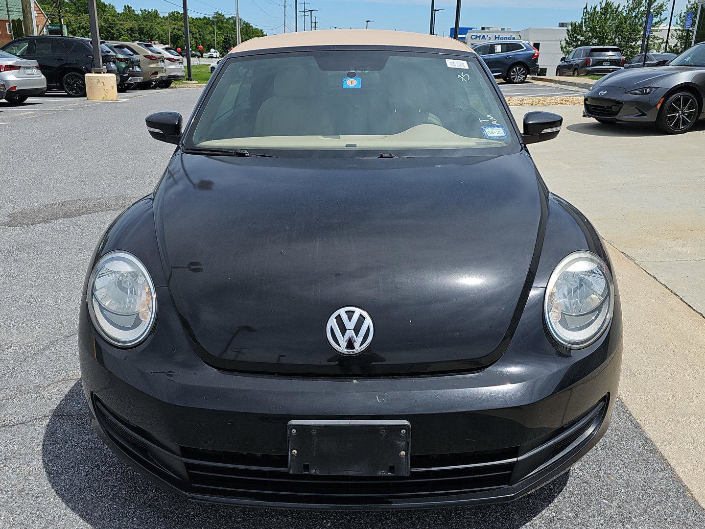 Used 2013 Volkswagen Beetle 2.5 FWD image 2