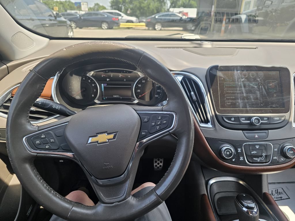 Used 2016 Chevrolet Malibu LT w/ Leather Package FWD image 13