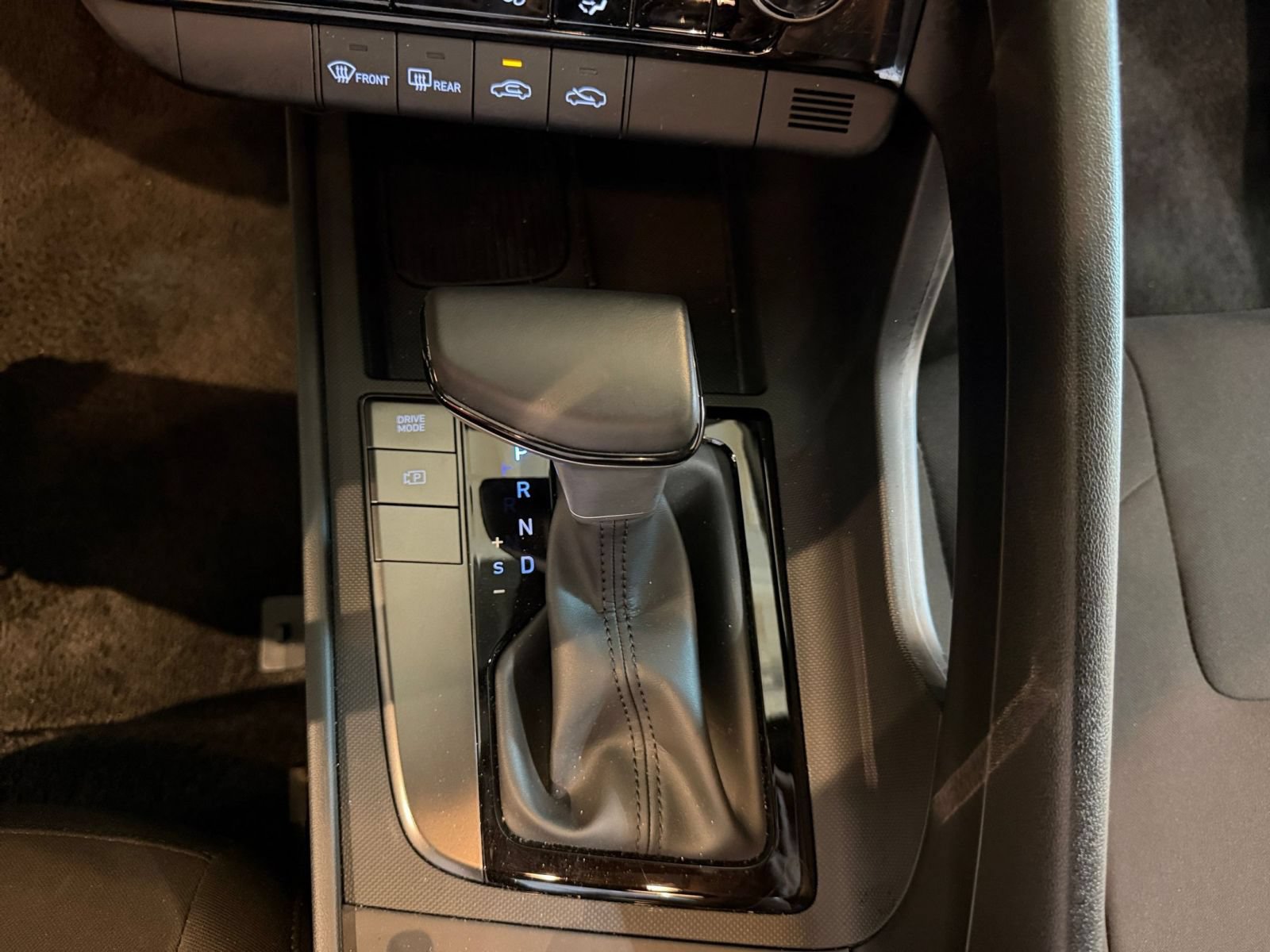 Used 2026 Hyundai Elantra Sport FWD image 39